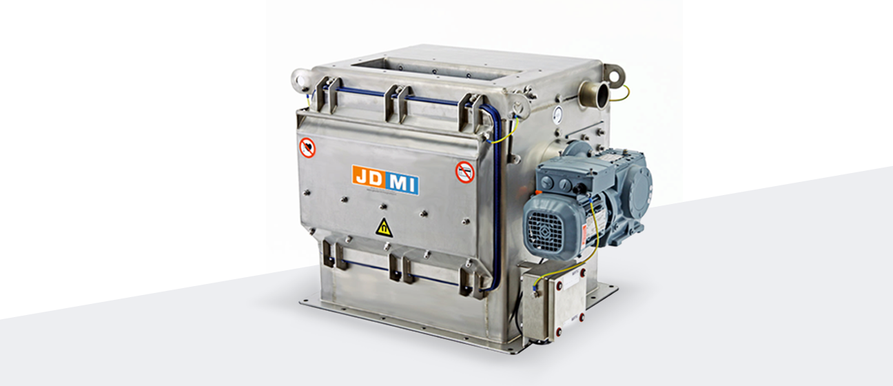   Fiber Laser Cutting Machine